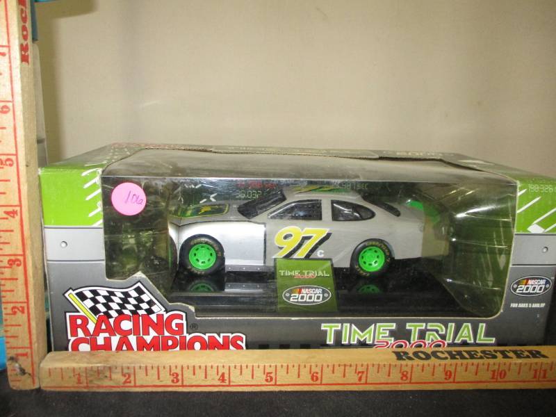 lot 106 image: John Deere Time Trail 2000 Diecast Cast Car in Box Unopened