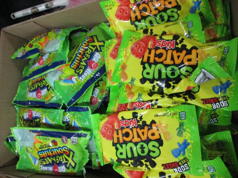 lot 140 image: 40 packs of sour patch kids or sour air heads