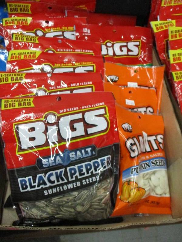 lot 138 image: 12 bags of sunflower seeds