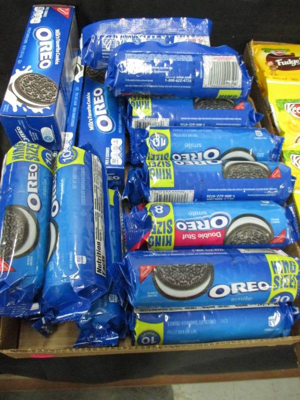 lot 133 image: tons of oreo packs