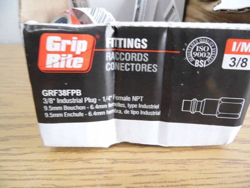 lot 18 image: Lot of 24 Grip Rite Fittings