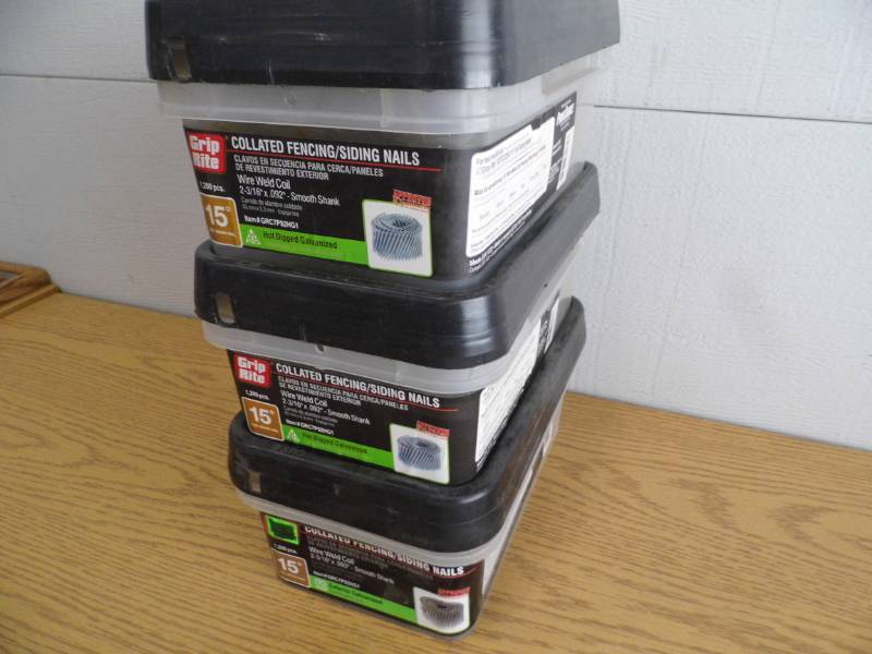 lot 28 image: Lot of 3 Grip Rite Collated FencingSiding Nails