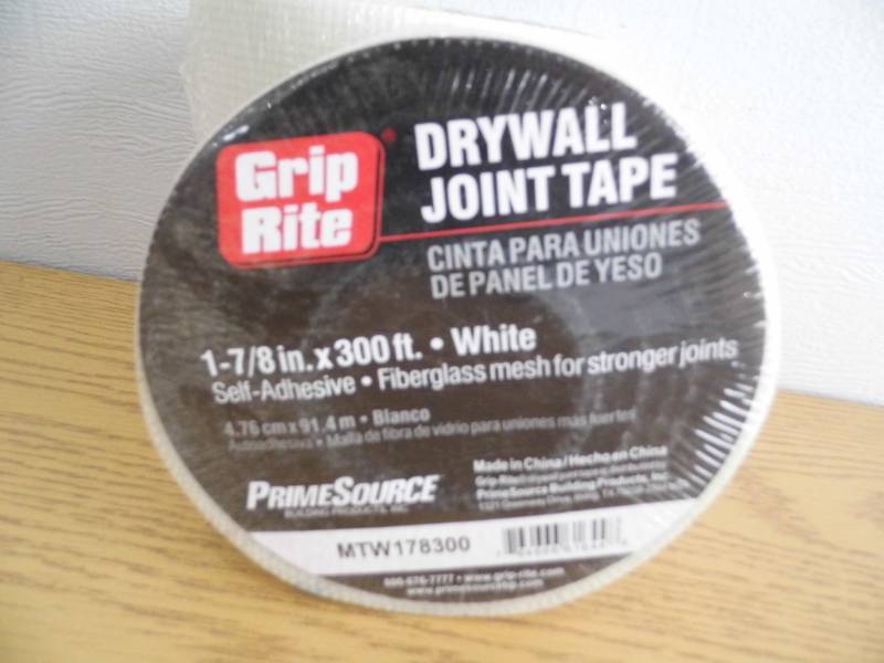 lot 39 image: Lot of 4 Rolls Grip Rite Drywall Tape
