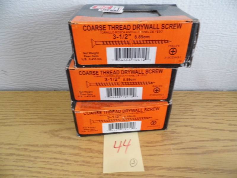 lot 44 image: Lot of 3 Grip Rite Coarse Thread Drywall Screws