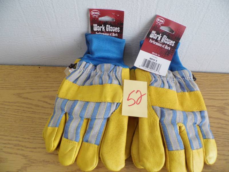 lot 52 image: Lot of 2 Pair Boss Work Gloves