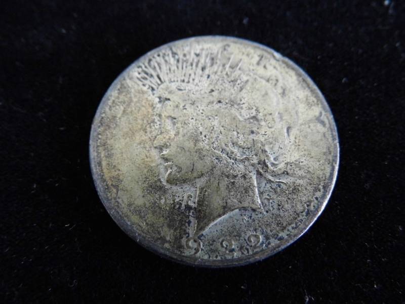 lot 111 image: Peace Dollar