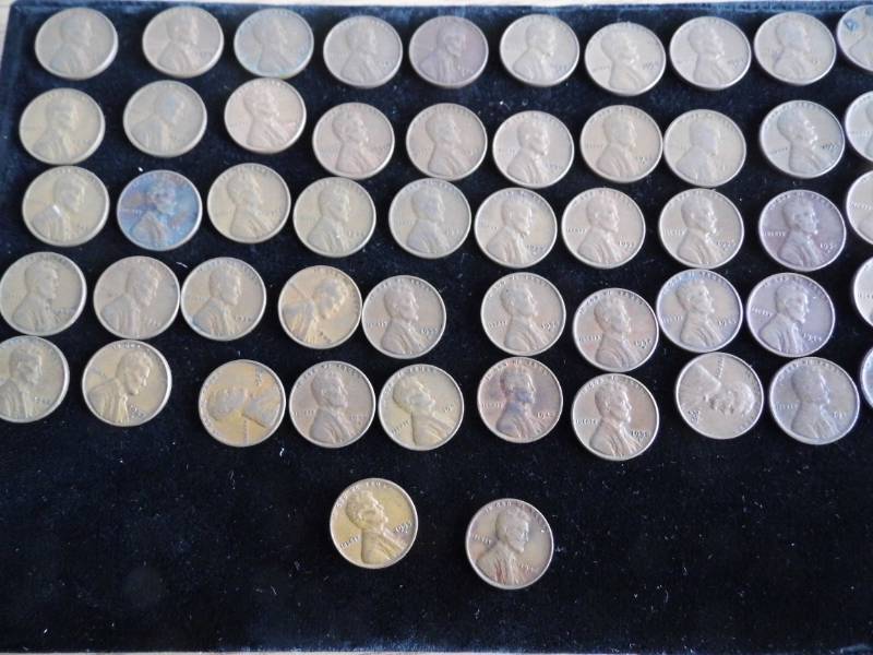 lot 119 image: Lot of 52 Wheat Pennies
