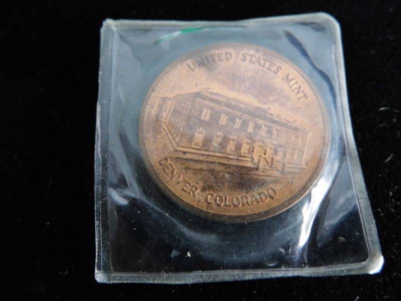 lot 123 image: Denver Mint Coin