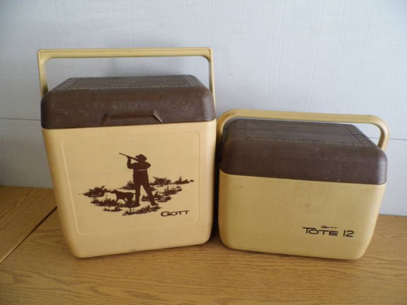 lot 148 image: Lot of 2 Coolers