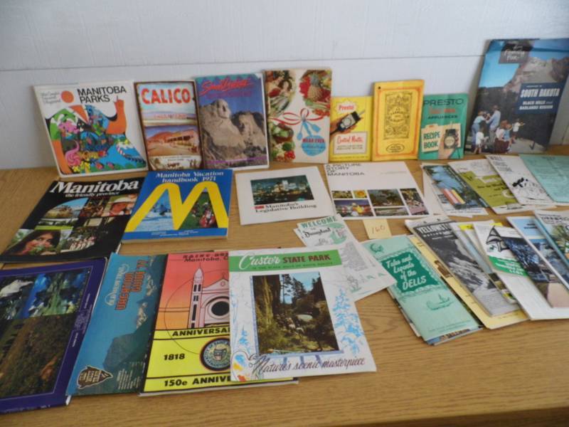 lot 160 image: Vintage Guide Books