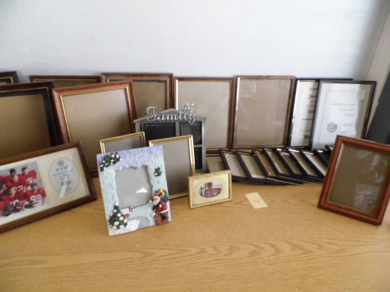 lot 161 image: Lot of Frames
