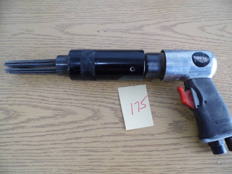 lot 175 image: Ironton Air Needle Scaler