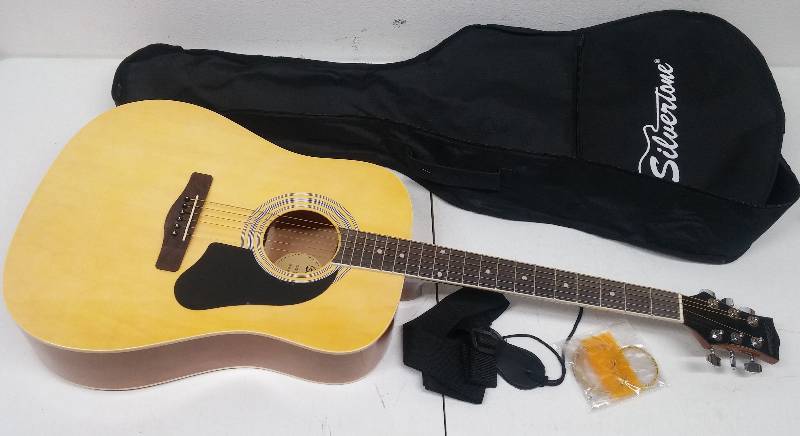 lot 7 image: Silvertone Acoustic Guitar, as-new condition