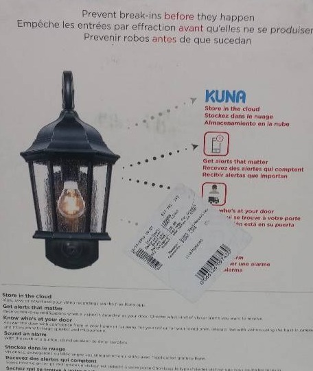 lot 9 image: Maximus Smart Security Coach Light, tested as-working, est retail $149.99