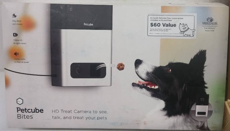 lot 48 image: PetCube HD Treat System, tested as-working
