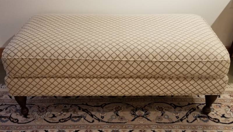 lot 26 image: Diamond Pattern Rectangular Ottoman Foot Rest