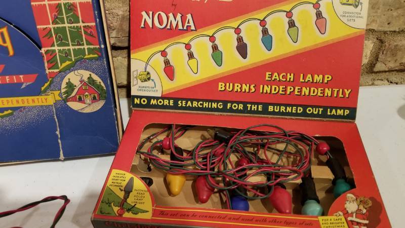 lot 68 image: Vintage Christmas Light Strings, Bulbs and Boxes