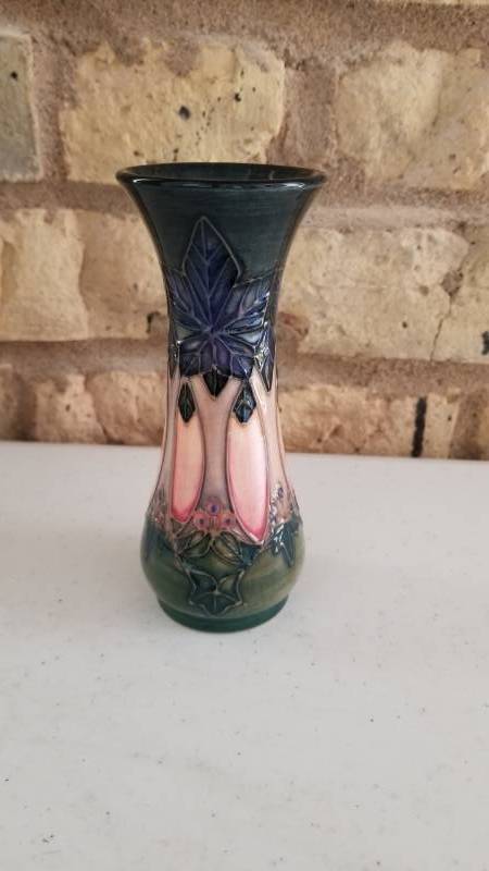 lot 84 image: English Moorcraft Vase