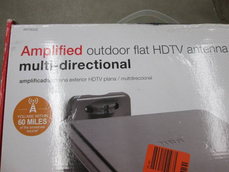 lot 90 image: RCA Flat Panel IndoorOutdoor Ampli...