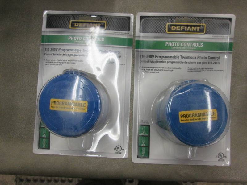 lot 59 image: Lot of 2 Defiant 110-240 Programmab...