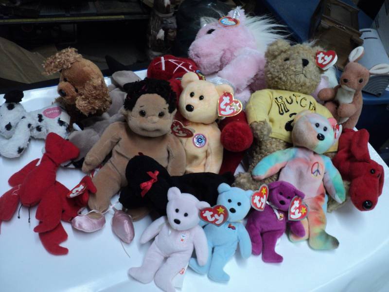 lot 79 image: Beanies And Others...