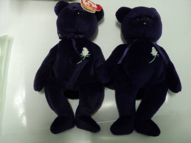 lot 80 image: Princess Beanies...