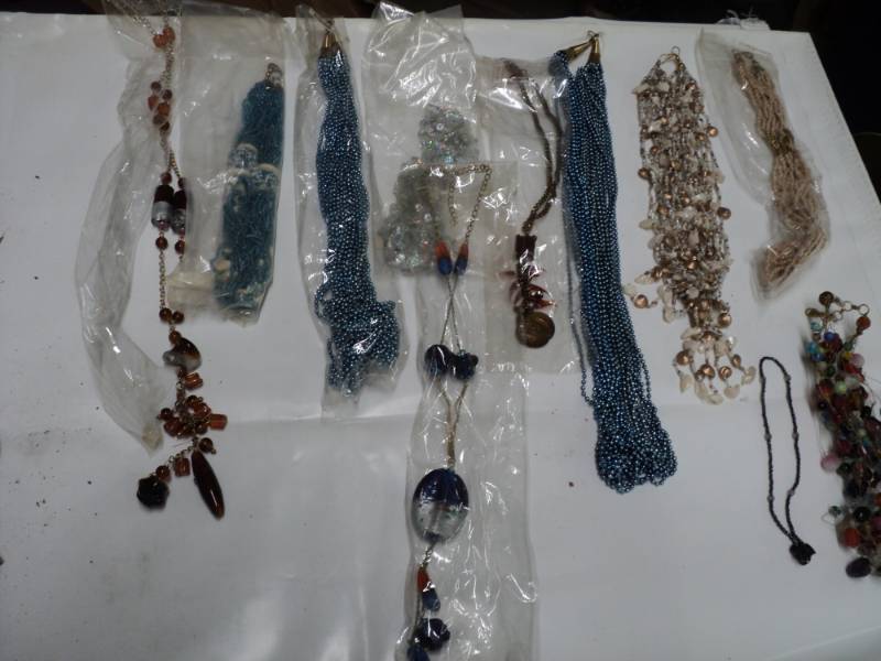 lot 104 image: Jewelry Made in India and some bro...