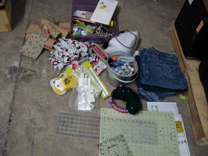 lot 111 image: Burlap, Jeans for Quilts, Crafting ...