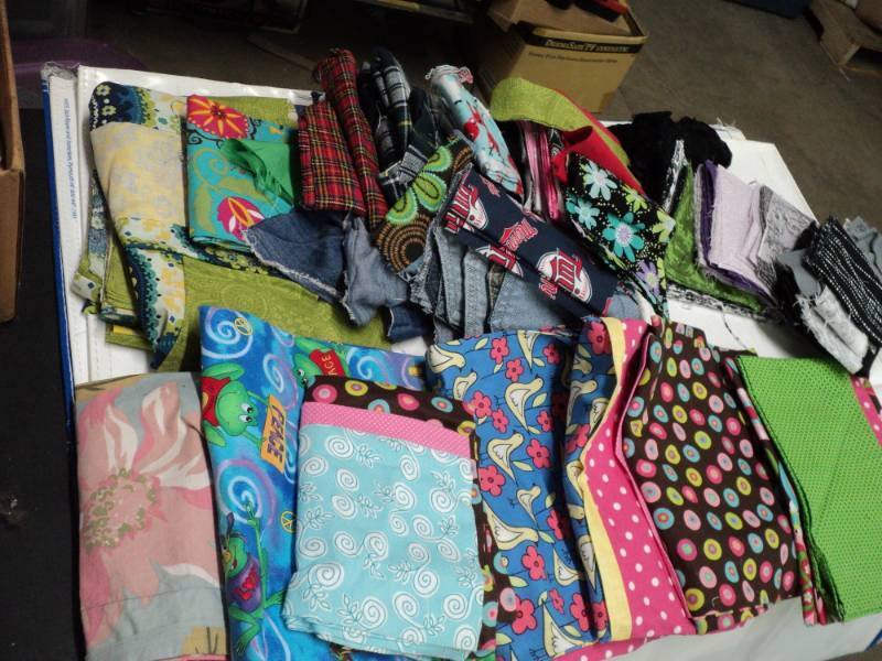 lot 112 image: Material for Quilting lots of yard...