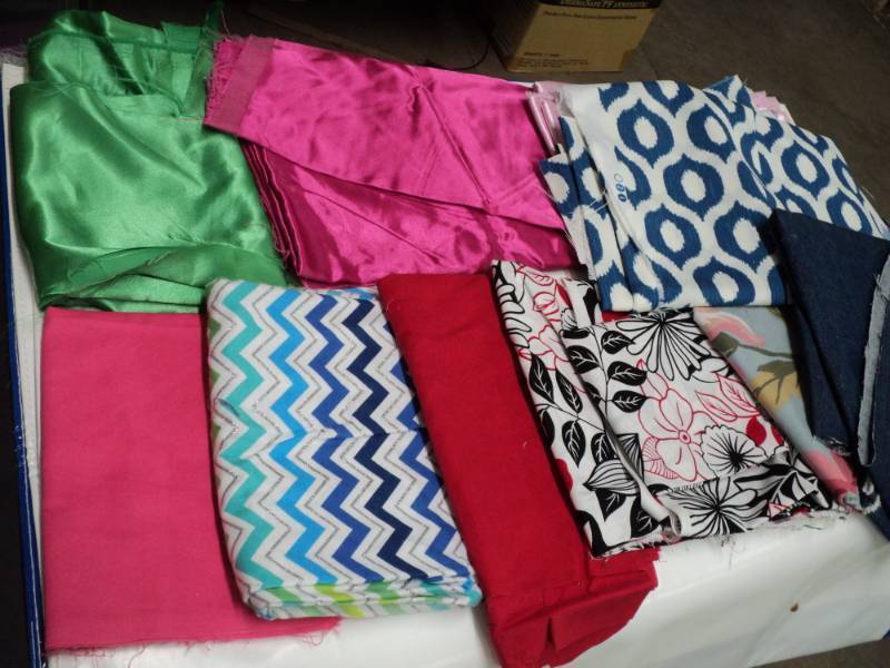 lot 115 image: Material for Quilting lots of yard...