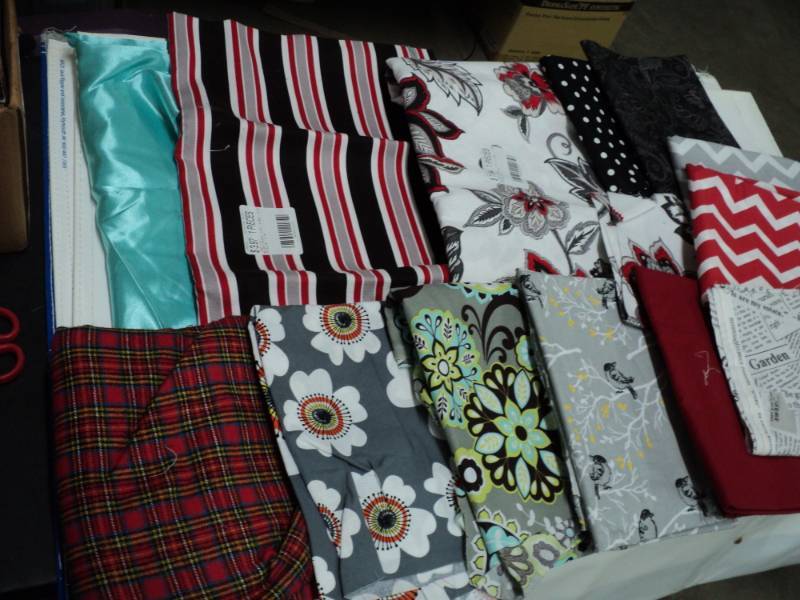 lot 116 image: Material for Quilting lots of yard...