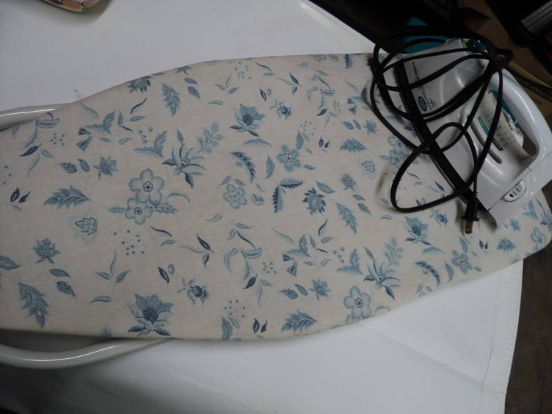 lot 120 image: Small Ironing Board and Black n Dec...