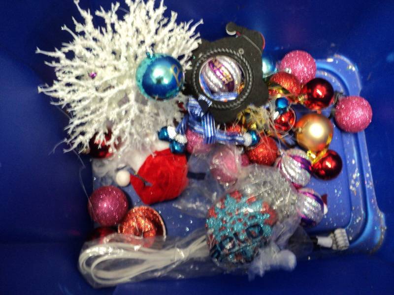 lot 144 image: Xmas Lot extra lights all work...