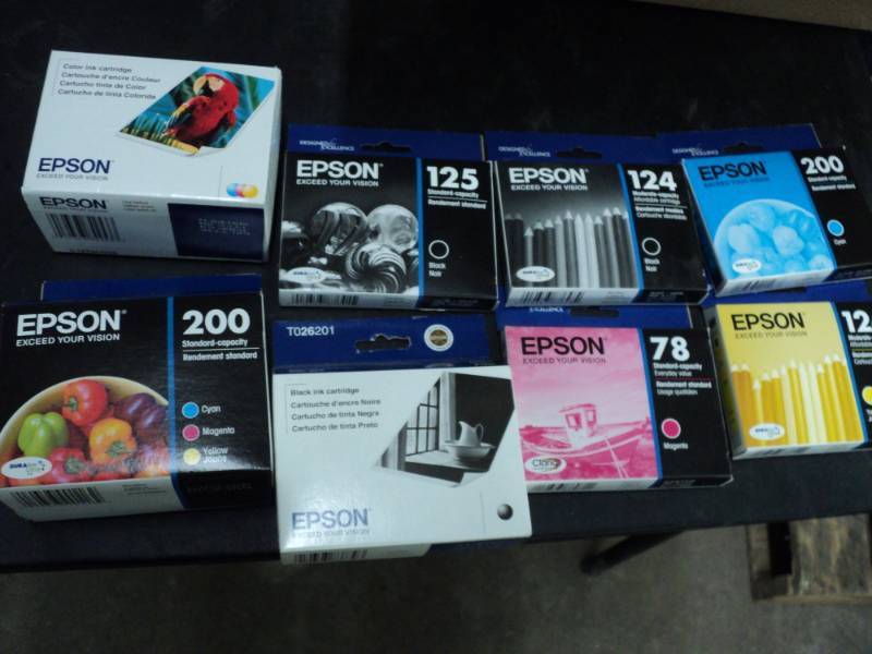 lot 181 image: Epson Color Ink Cartridges 32 tota...