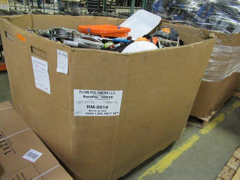 lot 7 image: WHOLESALE MIXED PALLET OF RETURNS - HAND AND POWER TOOLS