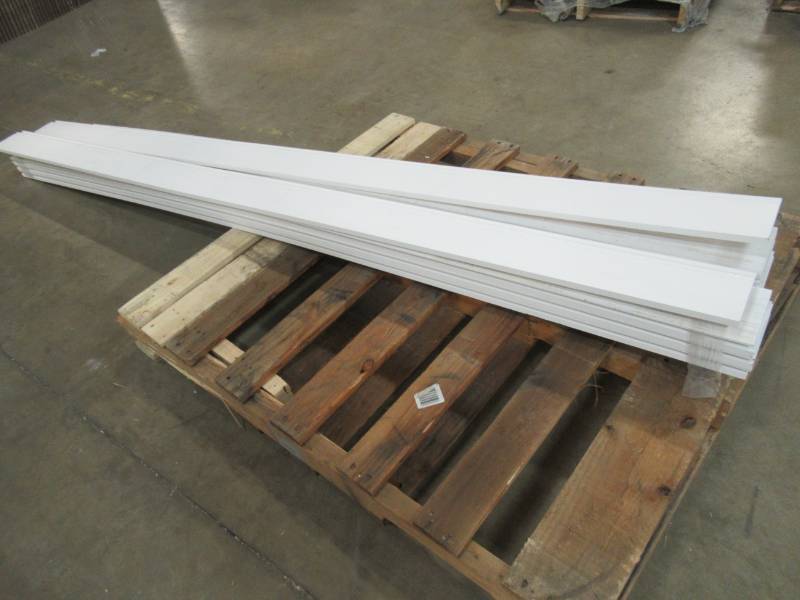 lot 174 image: Alexandria Moulding L 163E7 916 in. x 5-14 in. x 96 in. Primed Pine Finger-Jointed Base Moulding - 14 Pieces.