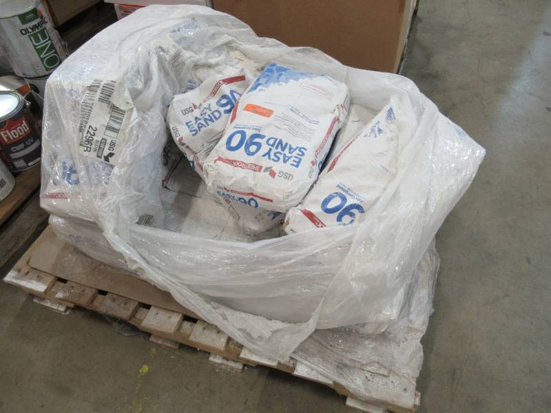 lot 28 image: Sheetrock Easy Sand 90 Lightweight 18 lb. Setting-Type Joint Compound - Approximately 15 Bags