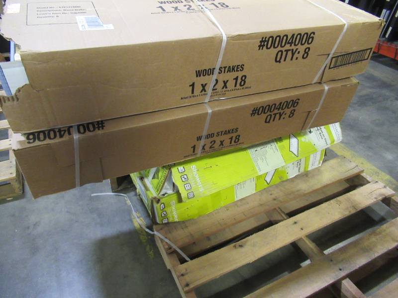 lot 36 image: 2 Cases of Landscape Kitzmans SPF Grade & Survey Stakes 0004006 (Each case has 8 Bundles)