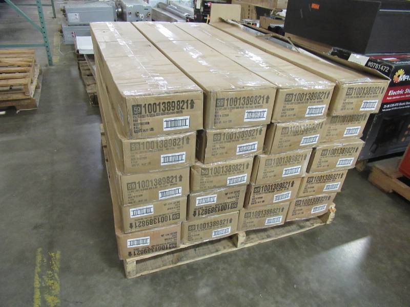 lot 216 image: Pallet of 20 Cases of White 1 in. Light Filtering Vinyl Blind - 46 in. W x 64 in. L, 20150513 (6 BlindsCase) New in Box.