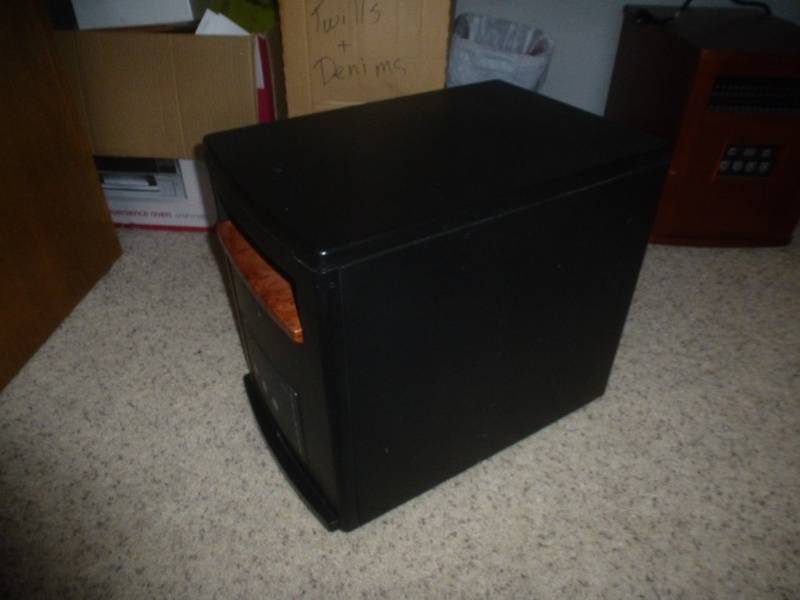 lot 7 image: Eden Pure Ceramic Heater