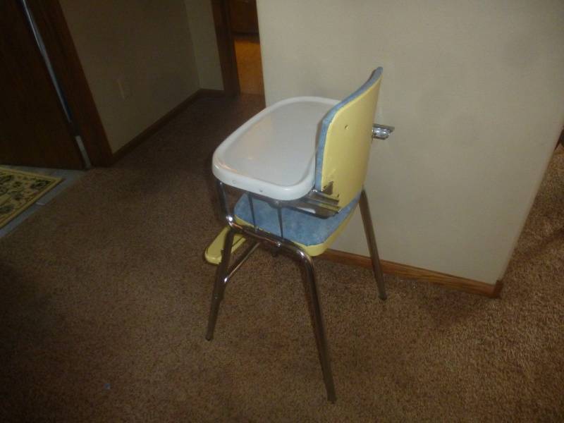 lot 18 image: Antique Steel High Chair