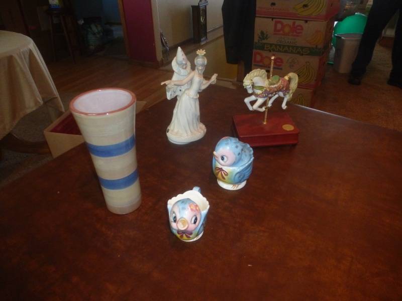 lot 125 image: Item # 70 Music Boxes