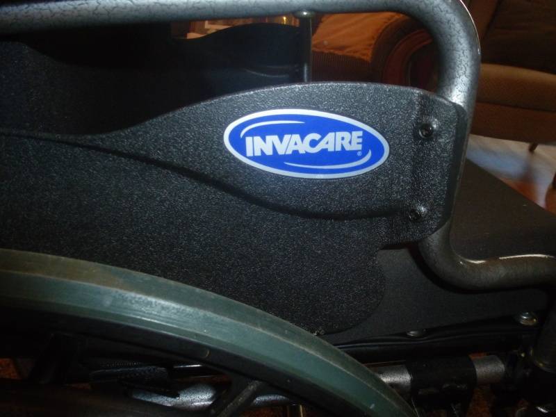 lot 152 image: Item #98 Invocare Wheel Chair