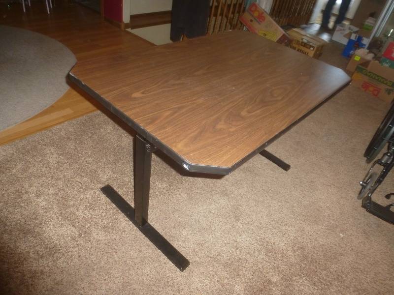lot 154 image: Item # 100 Table 30 x 48