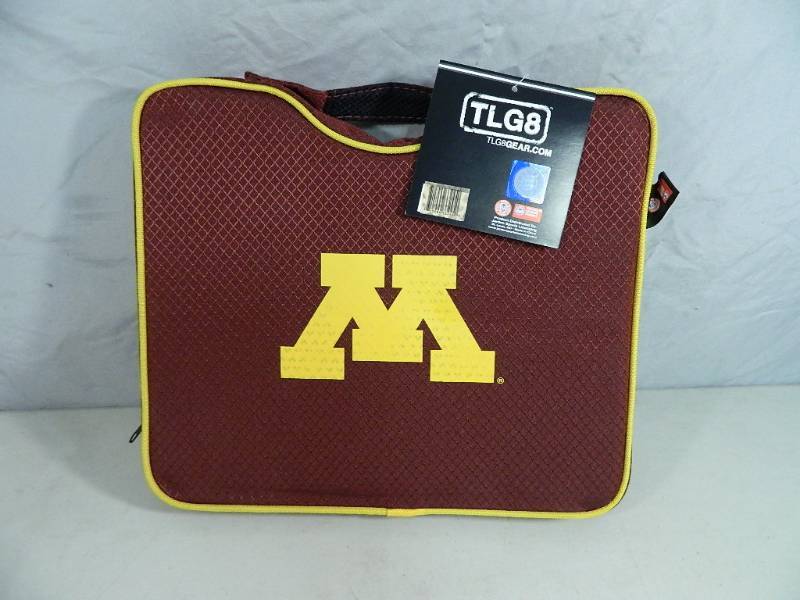 lot 64 image: New Minnesota Golden Gophers Bleacher Cushion