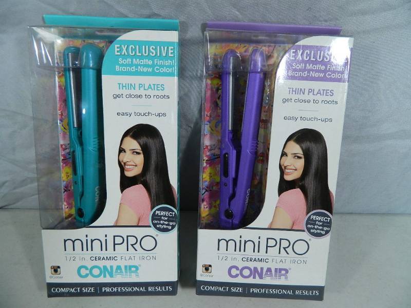 lot 77 image: 2 New Travel Mini Pro Conair Hair Straightners