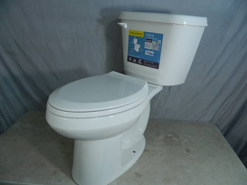 lot 5 image: New American Standard Toilet