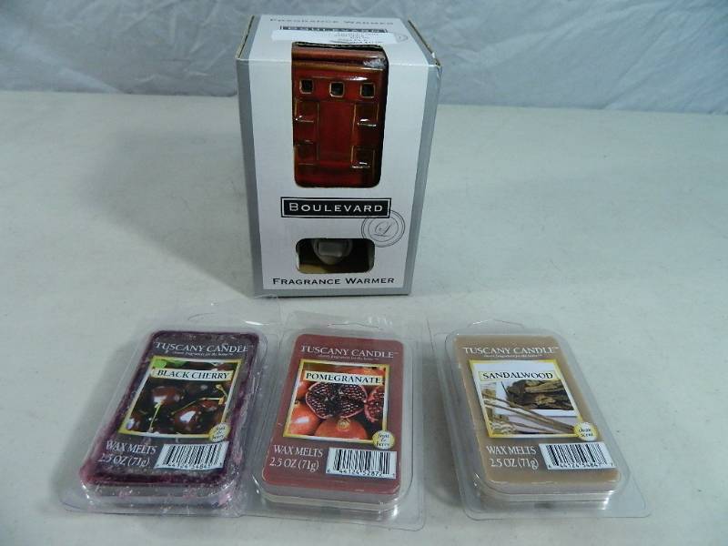 lot 20 image: New Plug In Wax Warmer and Wax Melts