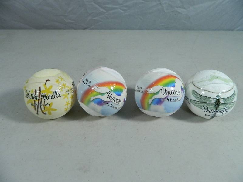 lot 57 image: 4 New Primal Elements Bath Bombs