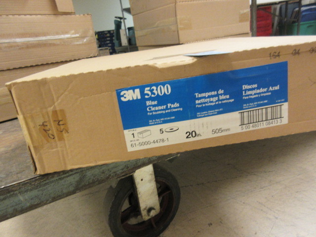 lot 509 image: 3M, 20 BLUE CLEANER PADS